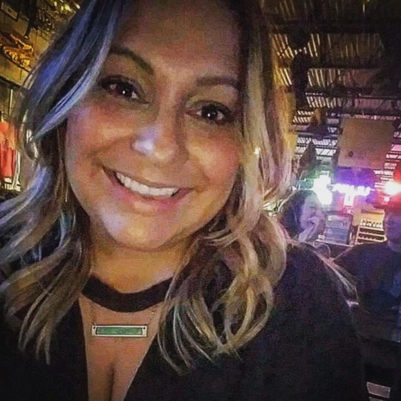 Meet your Posher, Shalee - Picture 1 of 1